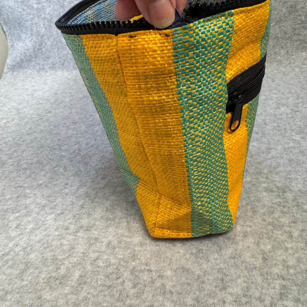 Entre Hilos Handwoven Cosmetic Bag Matagalpa Nicaragua Indigenous Artisan Pouch - Picture 7 of 10